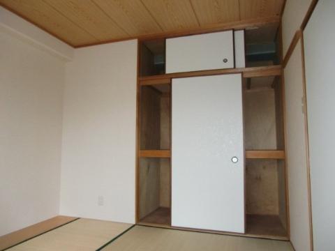 　収納　押入
