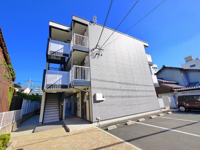 建物外観　外観は落ち着いています