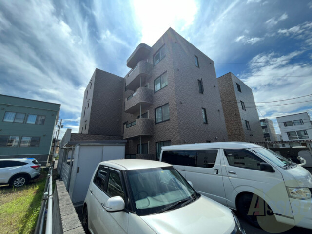 建物外観　札幌市東区北十六条東「エストフォーレ１６II」
