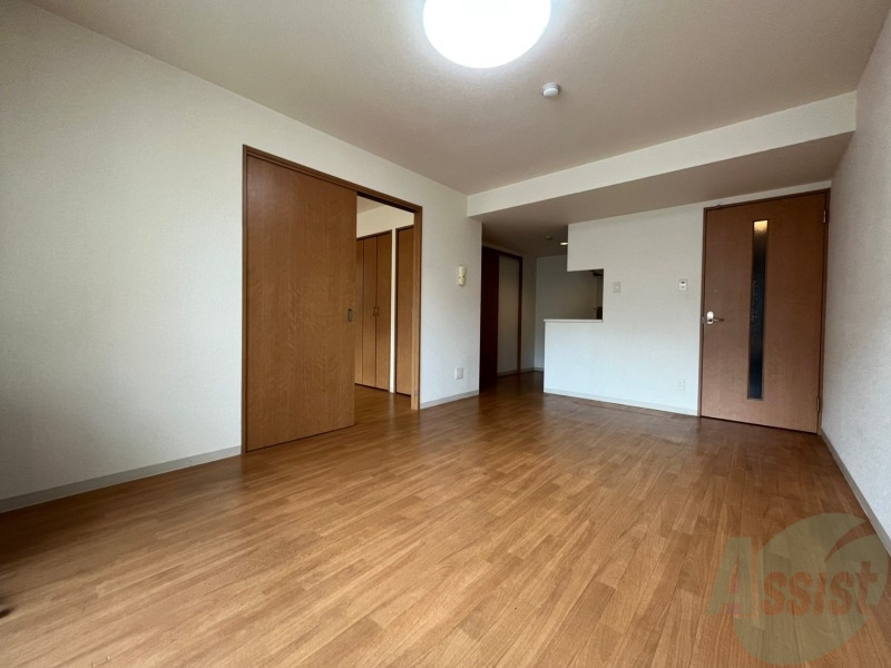 居室・リビング　広くてキレイなお部屋が広がっていて、充実した生活が送れそう。