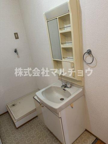 洗面設備　コンパクトで使いやすい洗面所