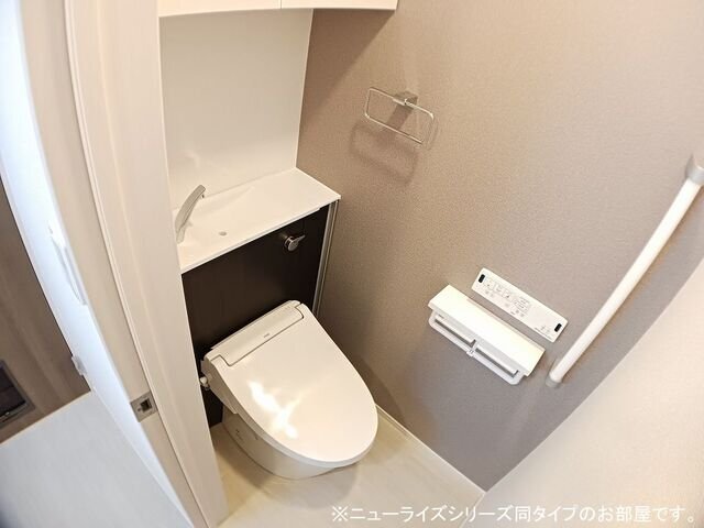 トイレ　トイレ