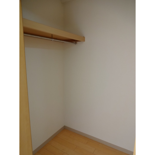 収納　ウォークインクローゼット