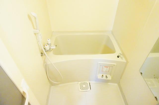 バス・シャワールーム　浴室