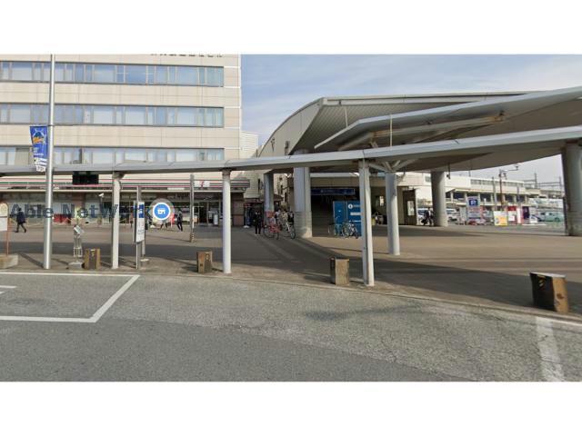 コンビニ　セブンイレブン熊谷駅南口店（コンビニ）まで358m