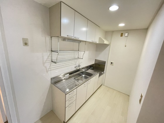 キッチン　※別部屋の写真です