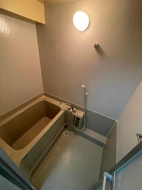 バス・シャワールーム　別部屋参考写真