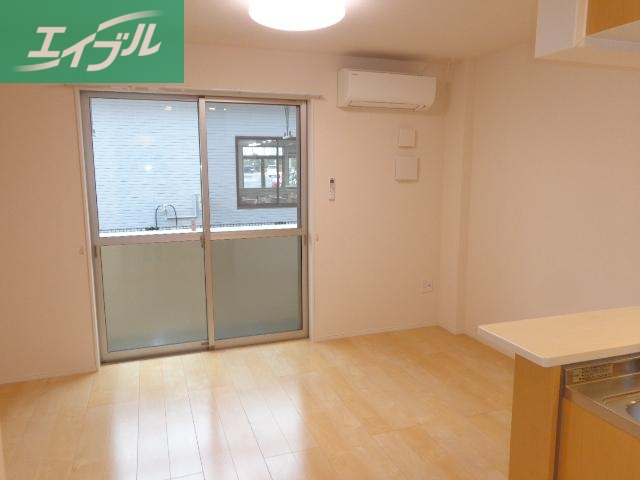 居室・リビング　リビング