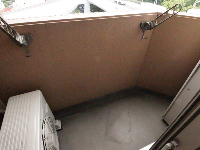 バルコニー　※別室の参考写真の為、現況優先です。