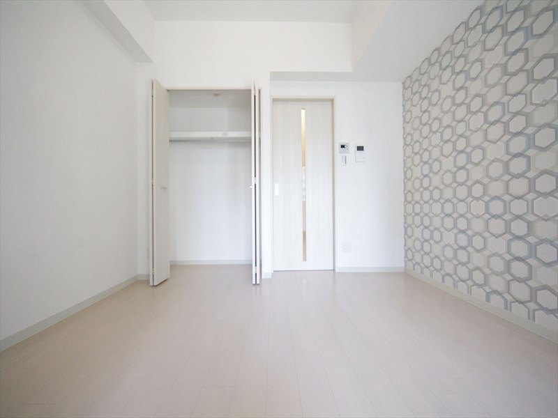 居室・リビング　洋室8帖　クローゼット付（収納充実してます）