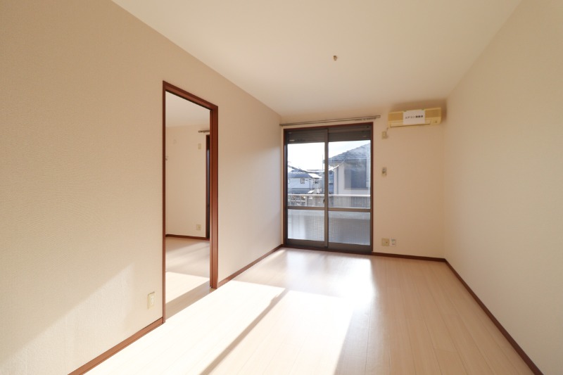 居室・リビング　図面と現状に相違がある場合には現状を優先