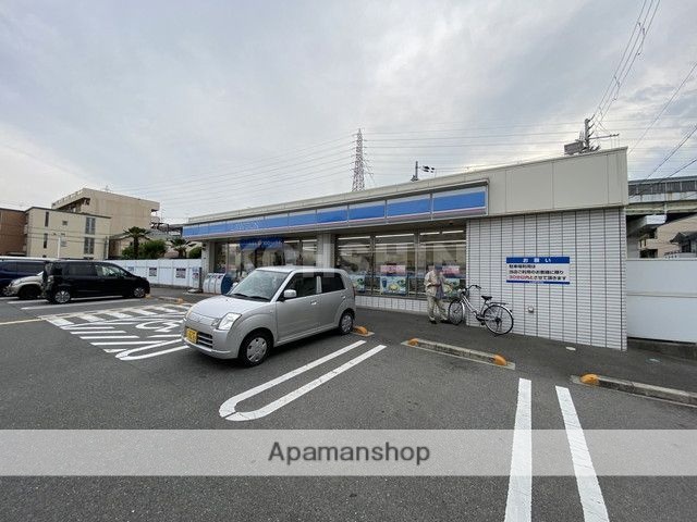 コンビニ　ローソン（コンビニ）まで595m