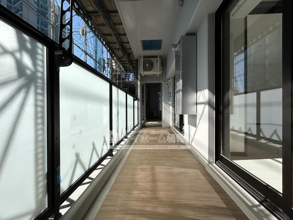 バルコニー　※内観写真は202号を引用しており、内装が異なる場合がござい