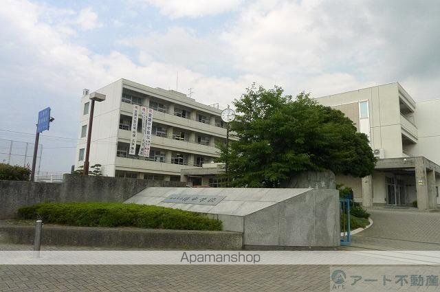 中学校　椿中学校（中学校）まで1166m