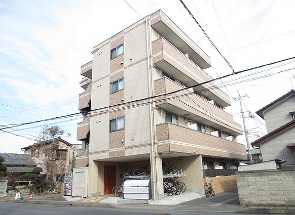 ＪＲ総武線 幕張駅 徒歩9分 4階建 築10年の外観写真