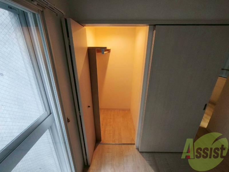 収納　寝室の収納です。部屋がすっきり片付きます。