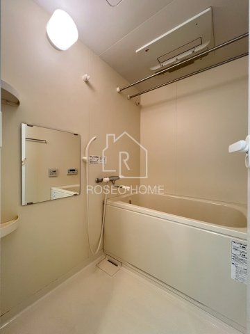 バス・シャワールーム　同マンション別部屋：参考写真