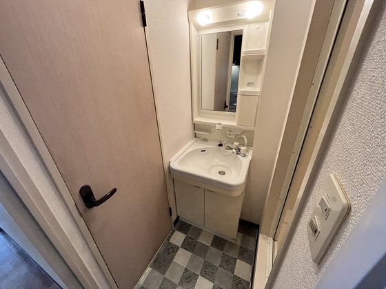 洗面設備　※別部屋の写真です