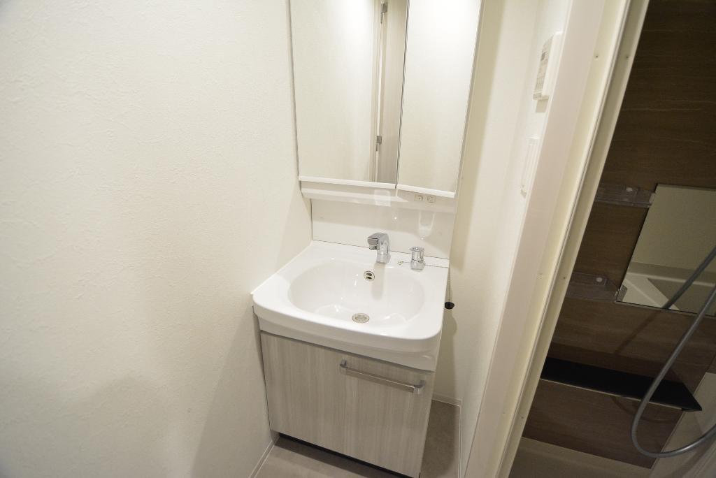 洗面設備　洗髪洗面化粧台