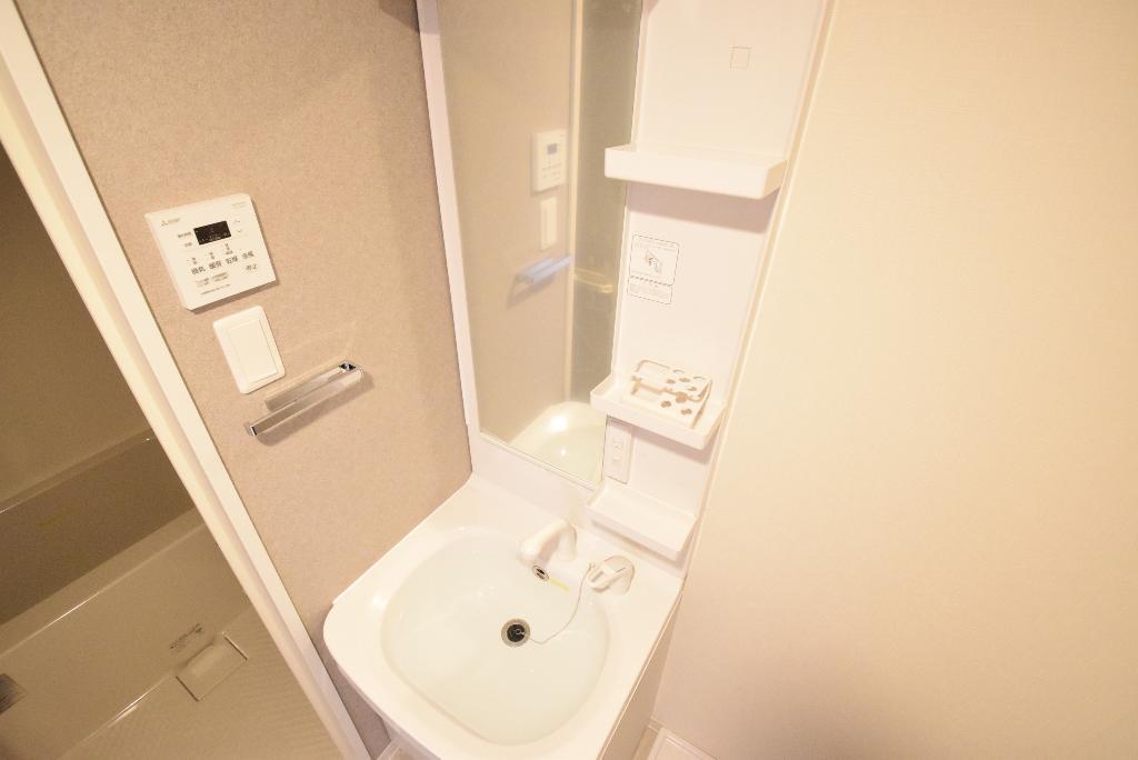 洗面設備　洗髪洗面化粧台