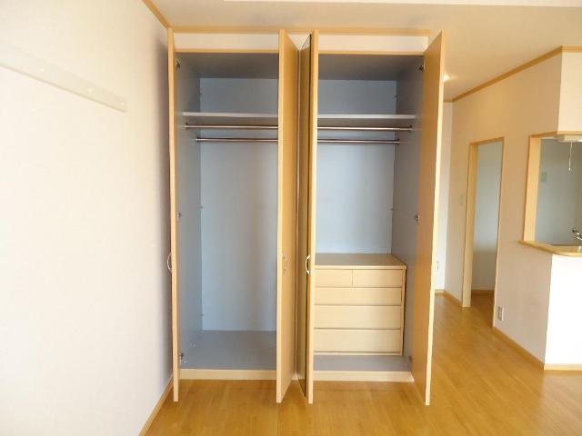 収納　クローゼット