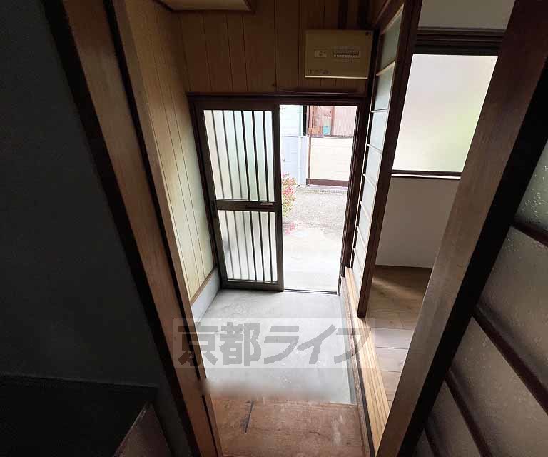 玄関　スペースに余裕があります