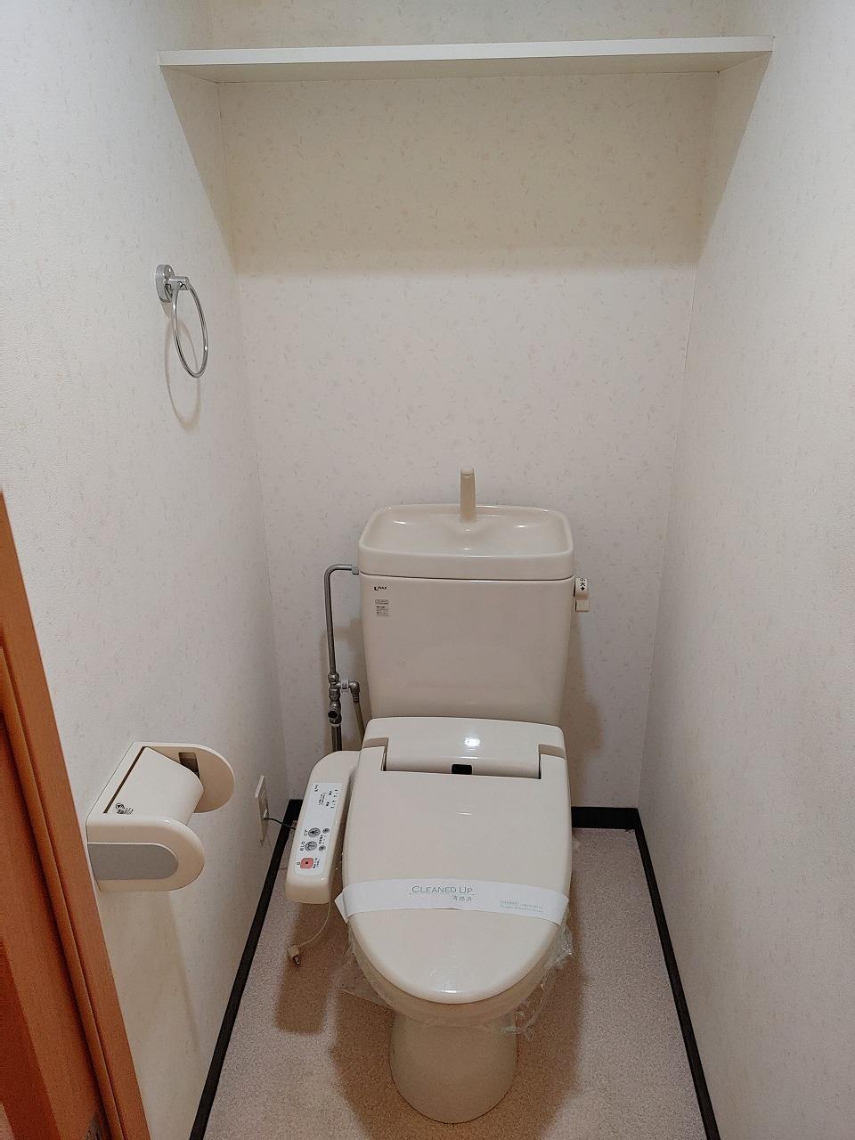 トイレ　写真は別部屋です。