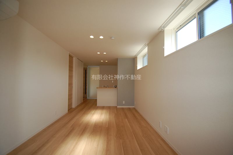 居室・リビング　エアコン・照明付