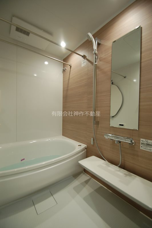 バス・シャワールーム　浴室乾燥機