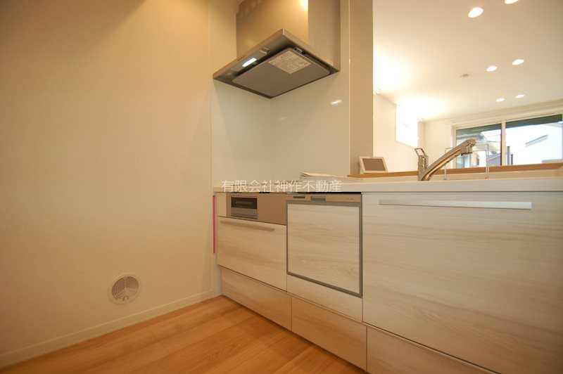 キッチン　IHクッキングヒーター・食器洗浄機