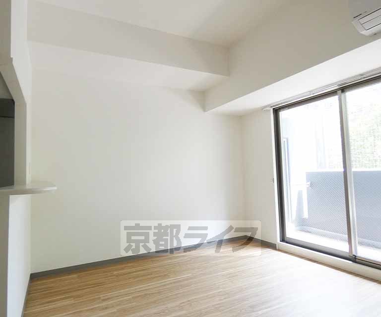 居室・リビング　きれいなお部屋です。