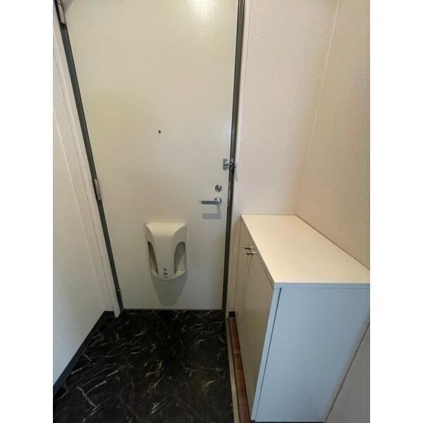 玄関　※同施工会社のイメージ写真※