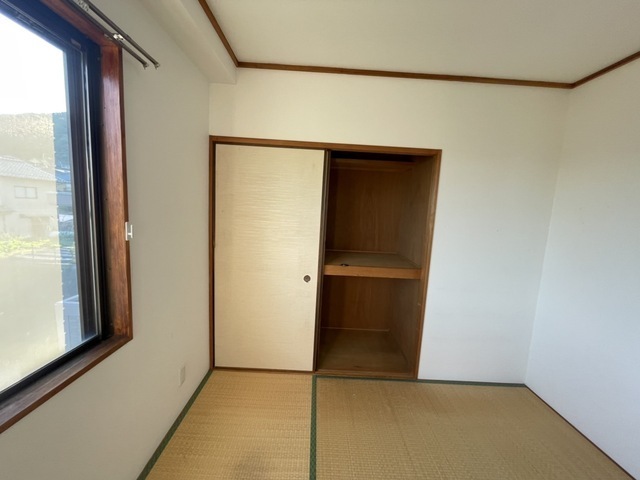 収納　※別号室の写真です。