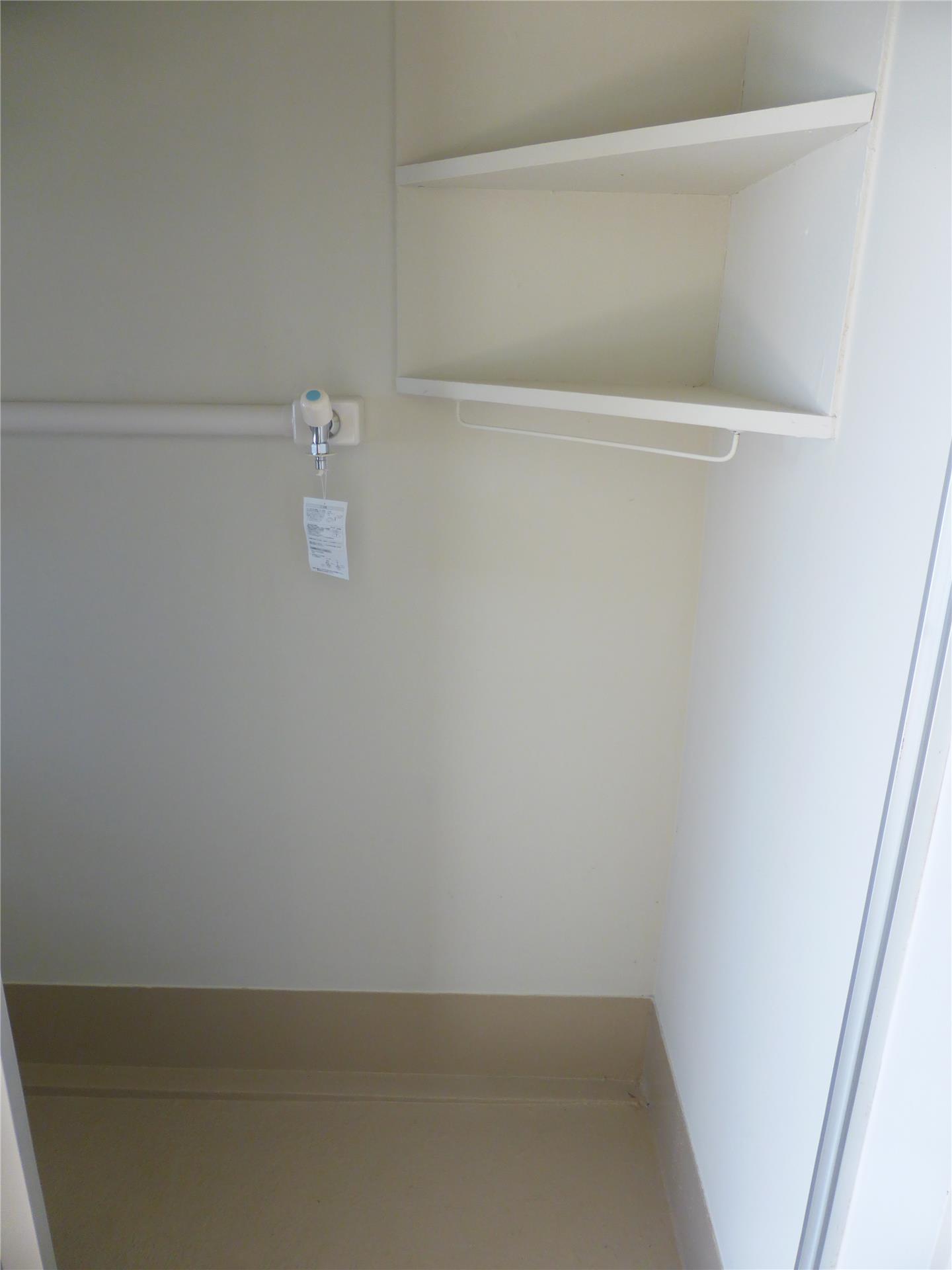 洗面設備　洗濯機置場