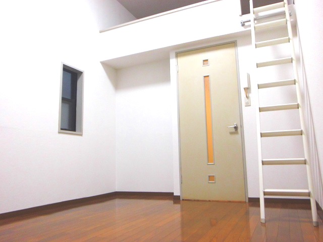 居室・リビング　使いやすい居間です