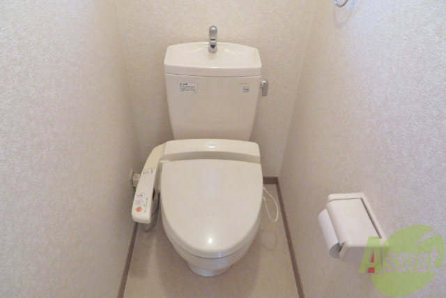 トイレ　トイレはシャワータイプです。あって嬉しい設備の１つですね。