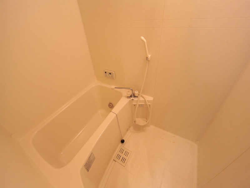 バス・シャワールーム　追い焚き付お風呂