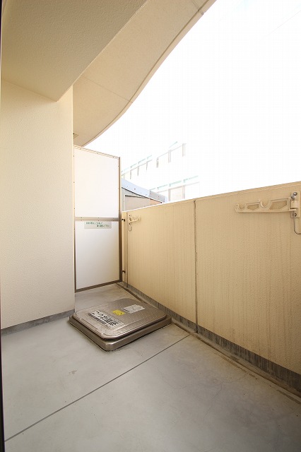 バルコニー　家具・家電は含みません。