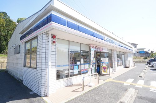 コンビニ　ローソン 橿原川西町店（コンビニ）まで1162m