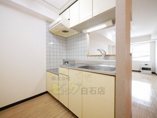 キッチン　人気の対面キッチンです♪