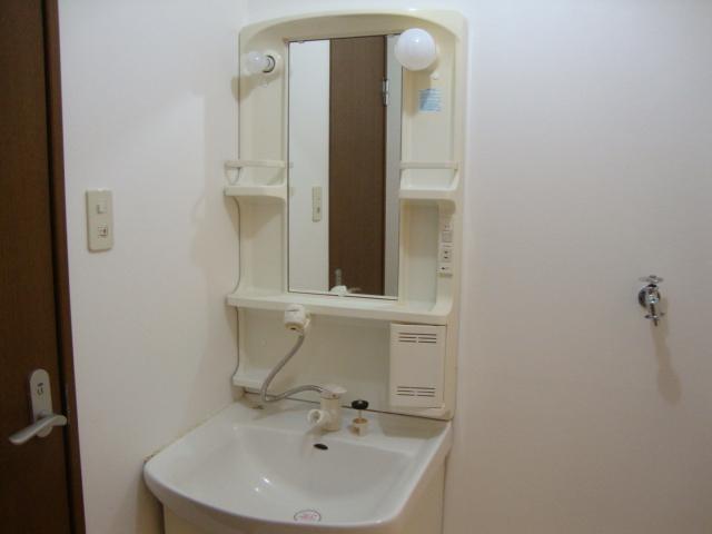 洗面設備　洗髪洗面化粧台