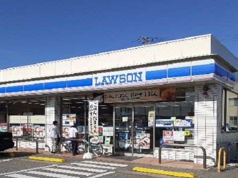 コンビニ　ローソン婦中西ヶ丘店（コンビニ）まで700m