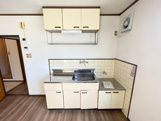 キッチン　広く使えるキッチンです