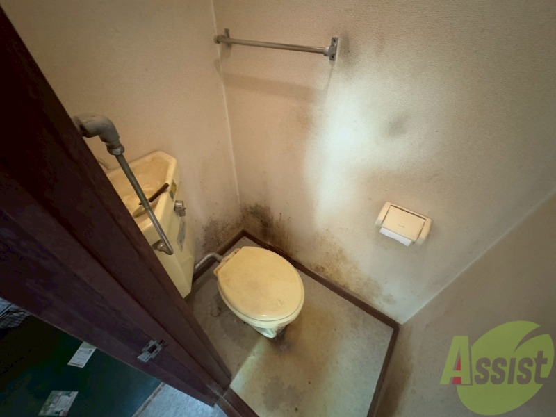 トイレ　こちらはトイレです。清潔感があり、安心して使用できます。