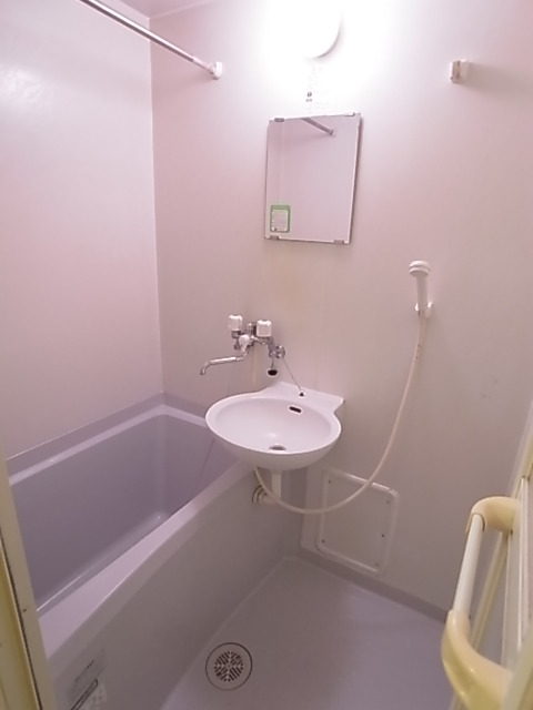 バス・シャワールーム　バスルーム