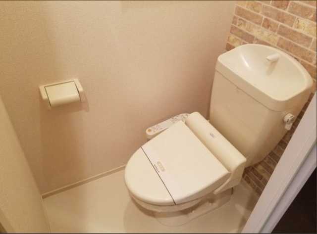 トイレ　カメリアハウス