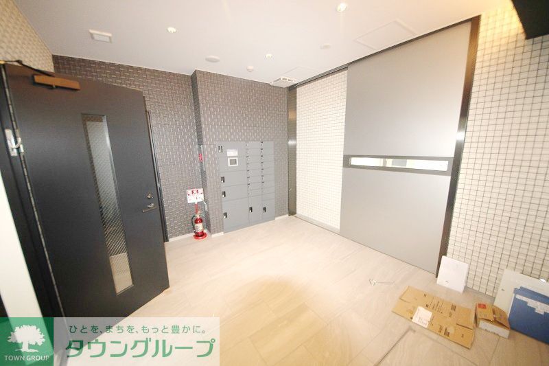 エントランス　エントランス