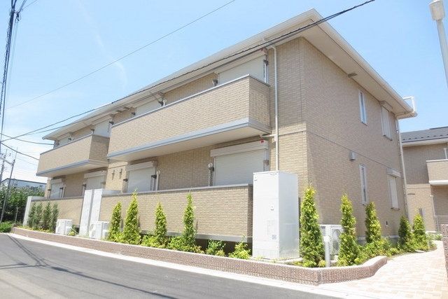 建物外観　２０１３年完成のオール電化アパート