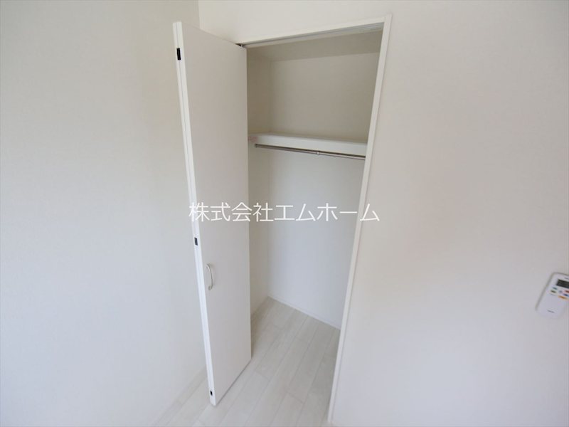 収納　クローゼット付