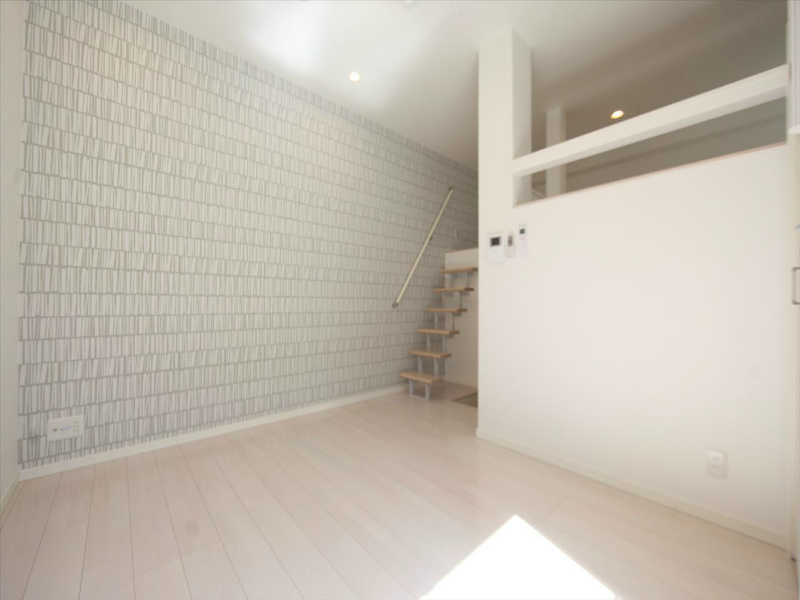 居室・リビング　洋室6.5帖　上段ロフト6.3帖（収納でも部屋でも使えます）